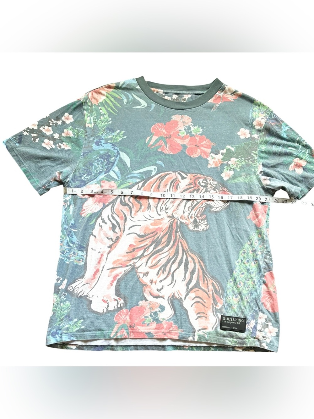 🐯Guess Los Angeles Tropical Tiger & Peacock Graphic T-Shirt - Picture 7 of 8